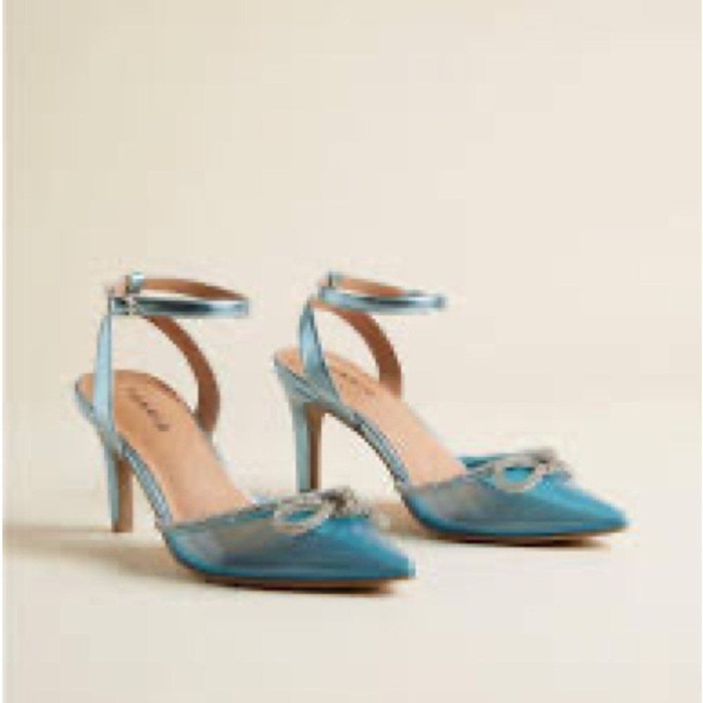 Torrid Sz 12WW | Embellished Bow Pointed Toe Heel (WW)
